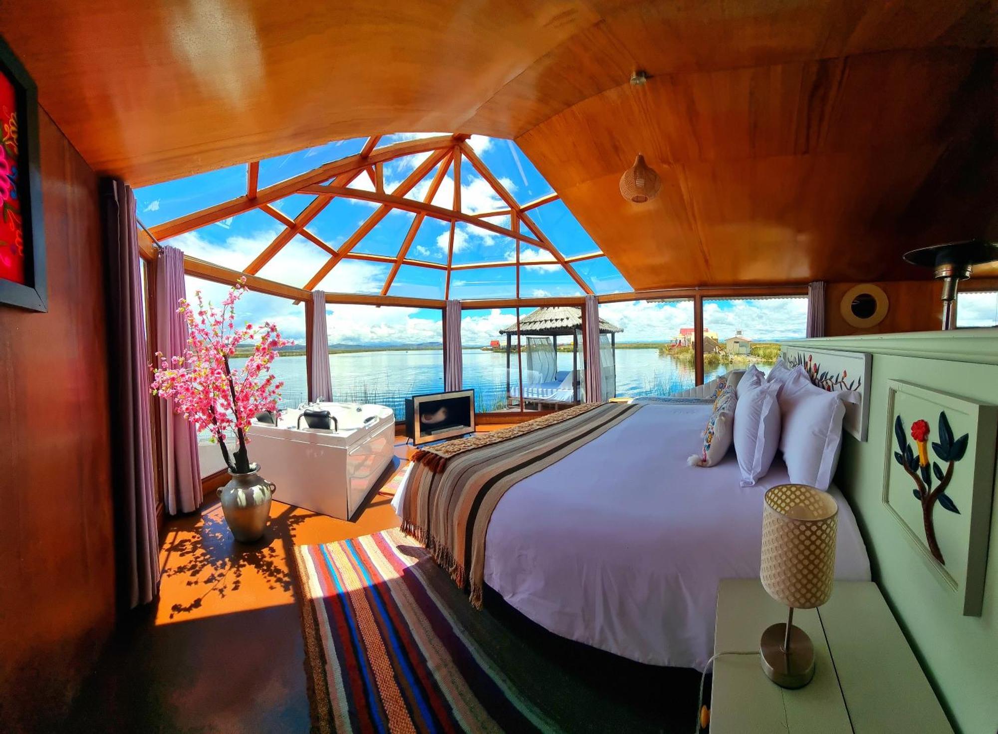 Uros Kay Pacha Lodge Puno Pokoj fotografie